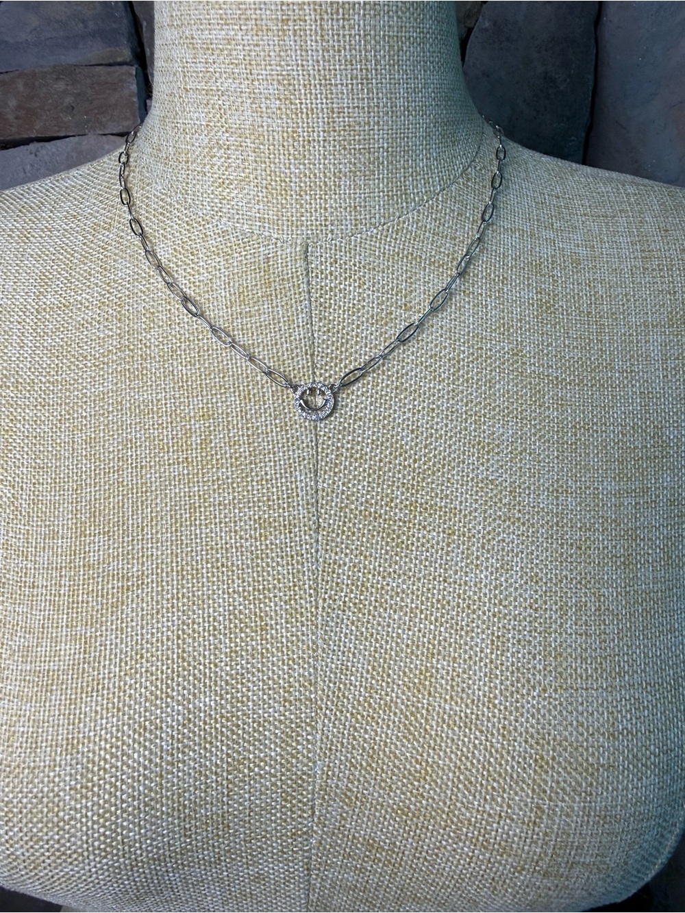New🌟Urban Outfitters- Smiley Face Pendant Chain Necklace - Silver
